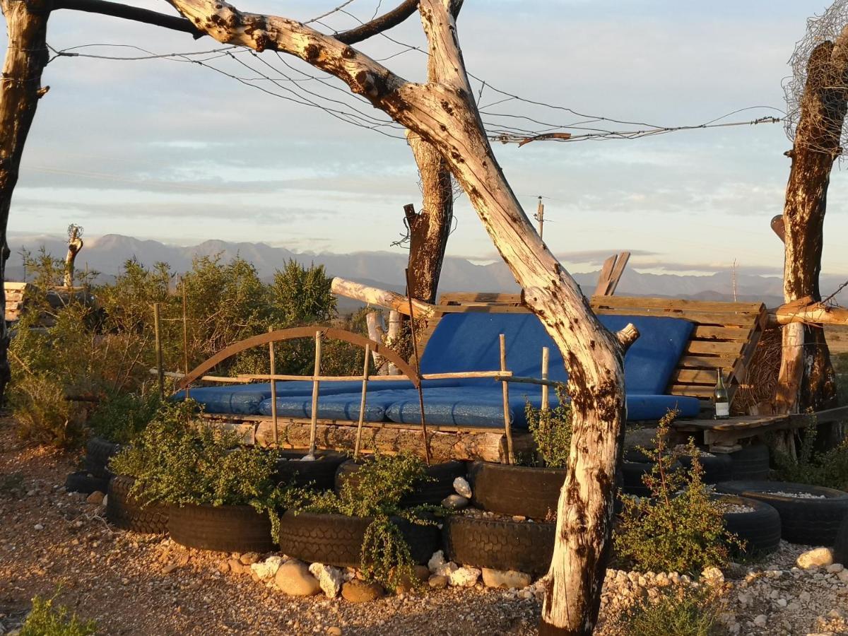 Amber Lagoon Backpackers Lodge *